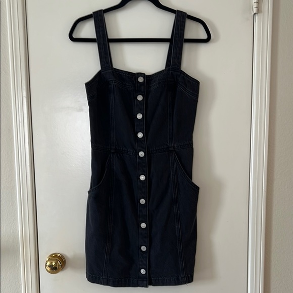 Levi’s Women’s Denim Dress NWT - Picture 1 of 9